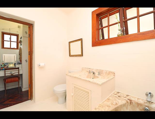 3 BEDROOM HOUSE FOR SALE IN NORWOOD